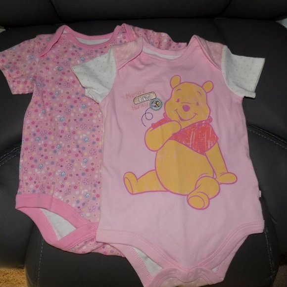 Disney Winnie the Pooh Mama's Little Honey Snap Tee 2pc Size 6/9 Months NWOT - Picture 1 of 3